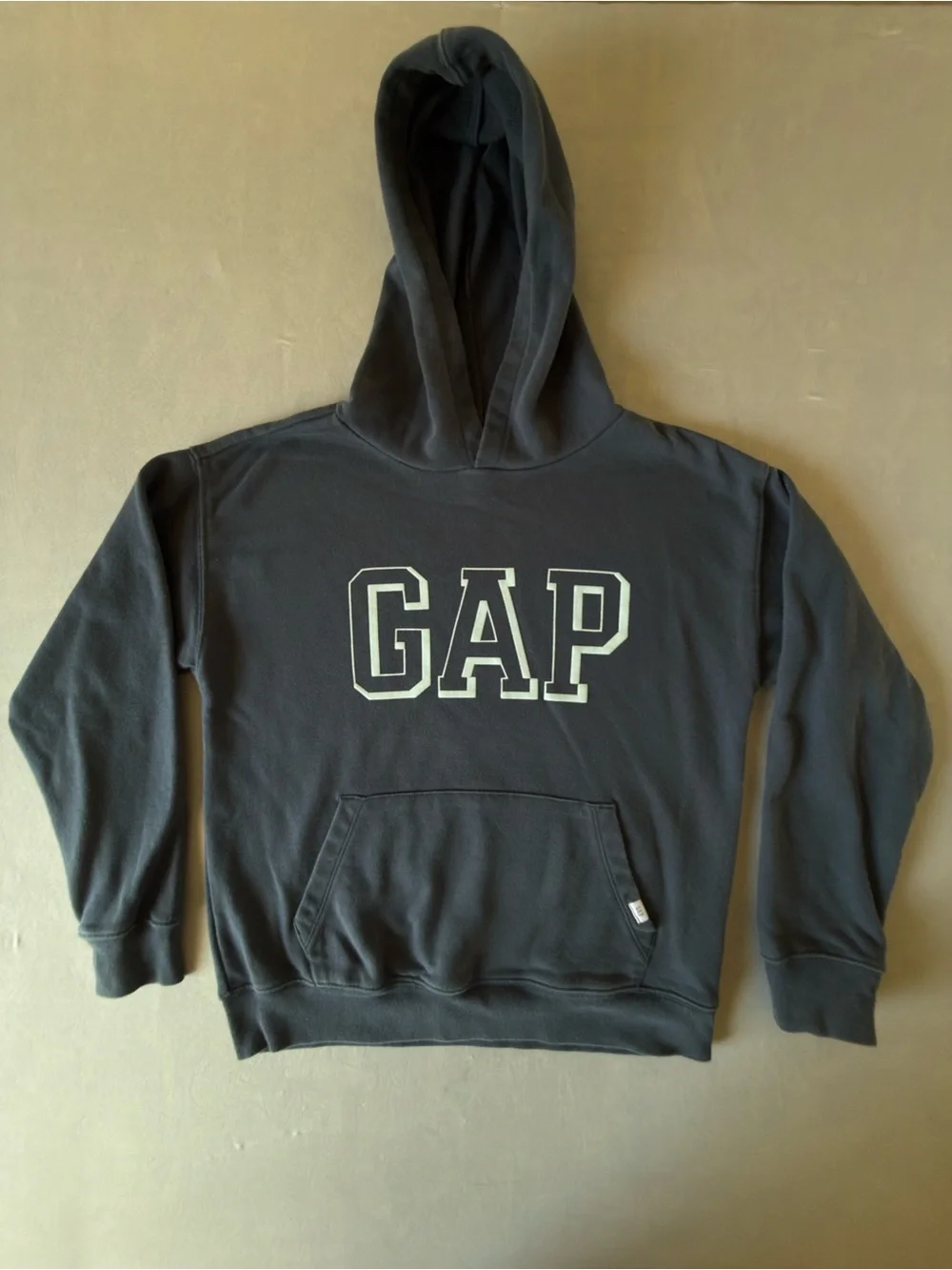 GAP Vintage Logo Hoodie – Faded Charcoal Gray (Size XL Kids)
